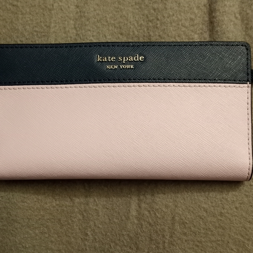 Kate Spade- slim bifold wallet